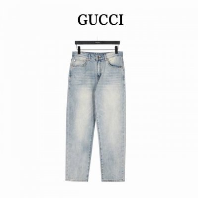 Gucci 古驰 龙年限定牛仔裤 今年为止做的最牛逼的牛仔裤，重度水洗工艺，暗藏玄机的细节非常多，这次主推的裤子无论是版型还是上身都太完美，不如去做20件短袖的