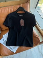 春夏更新-Lp极简T 100%棉 Loropiana超火的一个品牌 简约而不简单的T．超百搭 柔软透气干爽．舒适 T恤是夏天必不可少的单品 S-Xl 黑色 军绿
