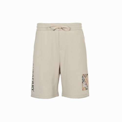 burberry 25Ss 战马贴布压胶字母短裤 巴宝莉爆款短裤，男女同款，让每一次迈步都无拘无束，立体剪裁大幅提升运动自由度，腰部内置弹力抽绳，贴合身形不勒肤