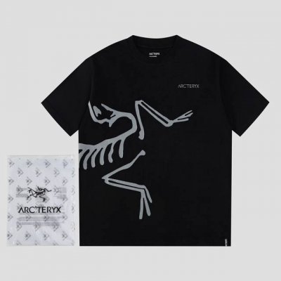 始祖鸟Ayc Teryx 款号F702-1 Fw短袖T恤 小鸟字母Logo 印花 高端32S双纱280克面料 重磅面料 定制拉架罗纹同缸同染 三标齐全 男女同款