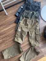 款号218 出口订单Carhartt卡哈特户外机能可拆卸工装裤。家人们谁懂啊，这条工装裤拿到手绝对值，一裤两穿，长裤中裤自由切换～ 面料全部高端定制，一如既往的