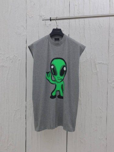 Balenciaga* 巴黎25Ss夜光外星人无袖背心 采用平纹针织面料，正面和背面饰以Hight There + Dripley艺术作品，印花采用进口荧光浆料