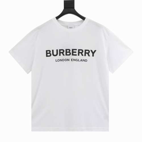 p100 burberry/巴宝莉 经典双排字母印花短袖T恤 夏季最经典王牌Bbr，经典中的圣经 两色短袖同步来袭~~可男可女的经典款，基础百搭不失时尚魅力 绝