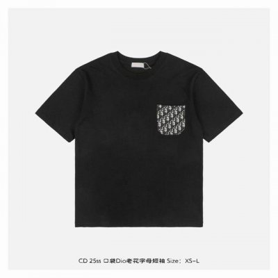 dior 迪奥 25Ss 口袋Dio老花字母短袖 提花牛仔口袋字母Logo圆领短袖 采用定制定染高克重原版面料 洗水完高达280G纯棉双纱面料 螺纹增加到2.7