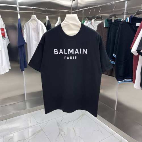 新款Balmain巴尔曼经典系列 印花短袖T恤明星穿搭款 -采用新疆长绒棉260～280克，面料颜色定制定染，不缩水不退色。手感舒服，质感超强潮男潮女必备经典落
