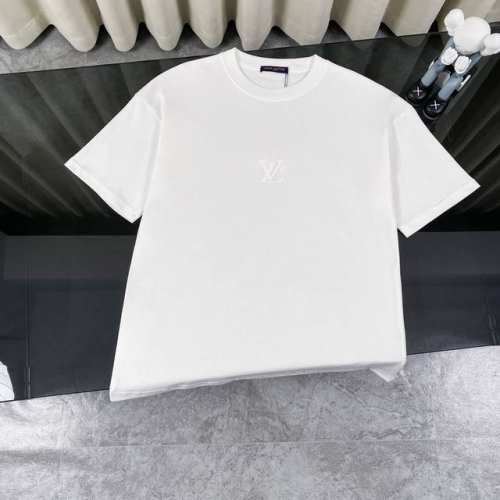 Louis Vuitton 路易威登Lv 25Ss新款经典Logo 字母硅胶压花款短袖圆领T恤 -面料采用320G 100%纯棉双纱面料 同缸定染特种加粗32支