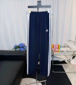 款号：D259直筒拖地裤 阿迪达斯Adidas三条杠直筒 速干裤 春夏秋梭织长裤，立体裁剪 梭织面料 进口绣花工艺 裤口抽绳设计 男女轻松驾驭 不挑身材 随意搭