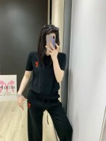 上新 Ami 爱心刺绣套头毛衣搭配裤子套装 颜色：黑色 灰色 码数：Sml S码推荐： 80~100 M码推荐：100～115 L 码推荐： 115～135