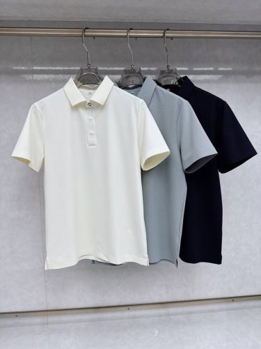 tb 2025春夏新款首发最新款翻领Polo短袖 高端订制 设计前卫时尚！品牌Logo重工艺设计 高端定制伊利特面料.手感柔软.穿着舒适.级别精致车线.做工精细