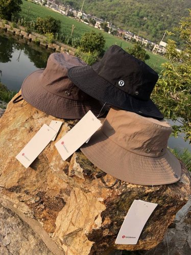 露露乐蒙 Lululemon 金属标夏季防晒防紫外线情侣款户外登山帽大檐渔夫帽 炎炎夏季 出行防晒 山系露营 骑行徒步 网眼内里透气 柔软透气 版型立体 更显脸