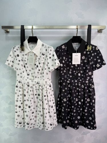 Chane* 2025Ss新款连衣裙 复古时髦 低调气质又奢华高级 版型百搭不挑人 原版定制科技面料 做工品质看细节 白富美必入 强烈推荐 Sml S肩宽38