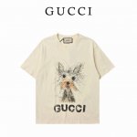 Gucci 古驰 素描小狗重工艺短袖T恤 选用客供定制针织100%纯棉面打造,面料手感细腻，厚实有质感的纯棉布，高密度的机织工艺，如棉絮般柔紧致舒适，有挺括感，