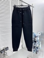 prad* 2025Ss春季新款休闲裤！官网同步发售。品牌经典Logo休闲裤 ，定制面料，舒适度极好，手触感强烈。辨识度极高，完美品相工艺。 尺码：M-3Xl