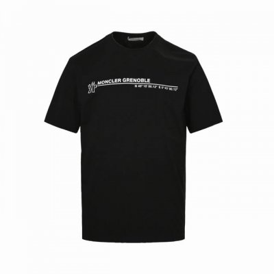 Moncler 蒙口 25Ss 坐标字母印花短袖 面料采用32织双纱260克全棉材质，搭配1×1索罗那螺纹，不易变形，上身舒适透气，垂感佳，字母数码喷印，做工细