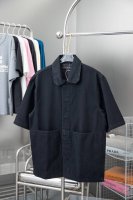 高品质 Lv 路易 25Ss春夏新款重工工装短袖衬衫马甲，轻微做旧浅蓝色洗水，整体呈现笔直利落剪裁，细节Dna方领增添休闲感，经典Monogram元素压纹下摆口