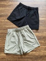 上新 Kolon Sport可隆户外休闲女子Daypack系列露营徒步运动夏季短裤！！ 全松紧带结合抽绳设计的腰头，调节方便。 面料：锦纶87% 氨纶13% 袋