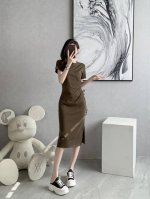夏季连衣裙 面料 棉 氨纶 码数 S M L Xl 胸围80 84 88 92 腰围68 72 76 80 衣长112 113 114 115 数据为手工测量，