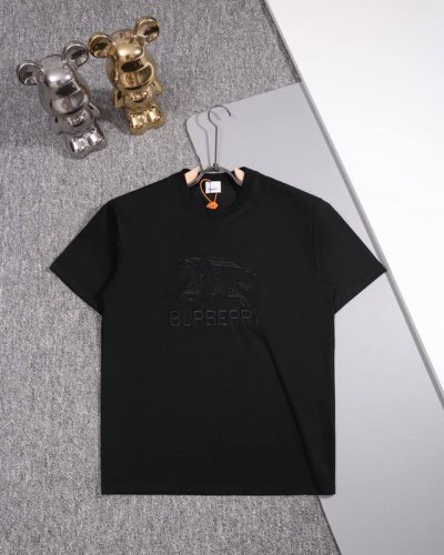Burberry 巴宝莉 圆领短袖T恤 Logo字母战马刺绣标识 官方同步 1:1原版开模 时尚个性 百搭潮流 纯原品质 原版洗水面料 吊牌 领标 水洗麦 三标