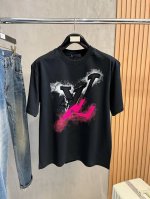 sslv纯棉最新面料经典标识图案Logo时尚简约潮流短袖，最顶级的品质专柜原单短袖，顶级制作工艺进口面料，专柜款独特设计，采用进口高端订制面料。官网在售！面料版