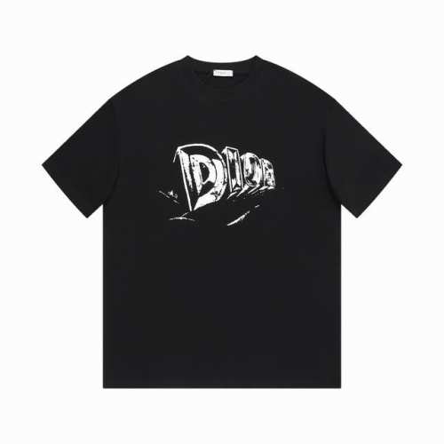246# P60 高品质 Dio 迪奥 Fall24Tears系列 Logo涂鸦T恤 ，本期最火爆Tears系列，面料采用纯棉精梳棉面料，印花采用进口最新油画涂