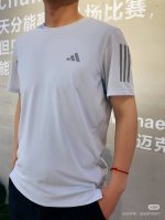 新款上新 Adidas 阿迪达斯圆领三条杠网眼速干短袖 舒适穿着体验！弹力十足、轻柔贴身具有良好的伸缩性排湿透气无束缚感！提升运动感及舒适穿着体验！！柔韧、耐磨