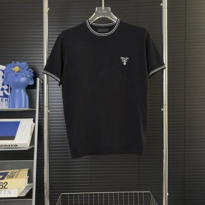 426 当天到货 现货现配 prada普拉达25Ss小字母色织三角标针织短袖 原版面料 官网同款 非再生纱 高版本 独立定织面料 经历柔软定型 洗水不变形 面料