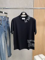 p马吉拉2025夏季新款短袖T恤 个性艺术系列全网独家首发 百搭款细节处理完美纯棉面料十分精致 原版面料 网红明星同款高版本 高品质手感非常舒服 时尚又个性 超