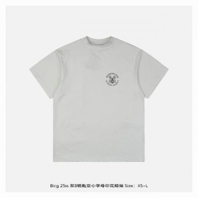 balenciaga 巴黎世家 25Ss 双B钥匙空心字母印花短袖 面料采用330克平纹32支双股双纱紧密赛络纺进口 福原 牌大圆机织造而成 双面做蚀毛无尘处理