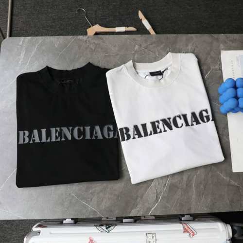 顶级复刻 高端定制 Balenciaga 巴黎世家 新款泼墨字母Logo印花短袖袖T恤 款号：68244 颜色：黑色 灰色 购入原版开模打造，全套定制辅料，细节
