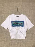 versace 范思哲新品蓝绿色字母印花别针褶皱结饰短款T恤上衣。Smlxl