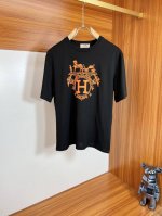 Hermes 爱马仕 2025年春夏新品上新 三标齐全 丝光棉圆领短袖T恤 好货不用过多介绍 看细节 专柜码数：M-Xxxl 175 140建议L