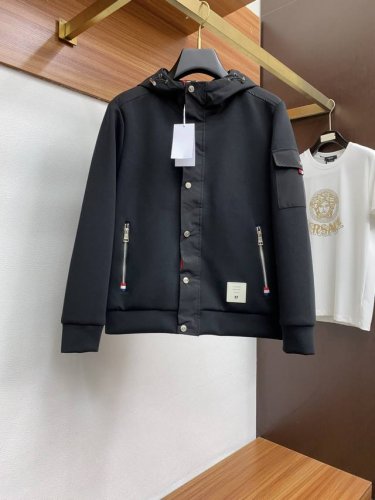 Tb 25新款卫衣外套专署优选进口高克莫代尔空气棉 上身舒适度高 经典小铁标装饰 解锁舒适随性风格 外穿内搭轻松驾驭 Size：M-3Xl