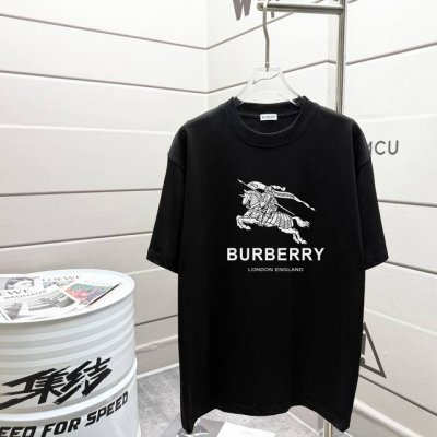 Bur巴宝莉 2025春夏新款 潮牌新品印花圆领短袖T恤 最新砖柜同步 280克重全棉 时尚又个性 超级百搭好看的一款 男女同款 人手必备款 吊牌 领标 水洗麦