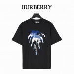 burberry 巴宝莉 25Ss 战马牙刷绣及泼墨印花短袖T恤 平织棉 T 恤衫，选用260G平织棉质面料打造+2X2配套螺纹， 区别于普通宽的面料克重，跟原