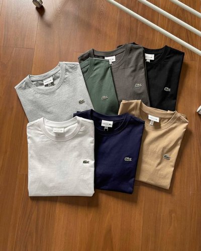 高品质 货号2552 lacoste法国鳄鱼男装经典基础款7色休闲纯棉舒适短袖正肩T恤 官网新款 胸前经典刺绣Logo 高品质货全棉220克洗水面料 柔软舒适