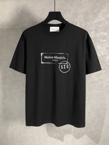 高品质 Maison Margiela马吉拉Mm6 520限定印花圆领短袖T恤 三标齐全 采用冰丝索罗娜面料！前幅特殊印花工艺 手感非常舒服 Os落肩版型，时尚