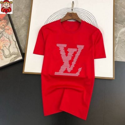 直 品牌 Lv路易威登 胖子福音 原单男士休闲短袖T恤，2025春夏新品，定制胸前顶级Logo 工艺、搭配整件细节 品质及剪裁设计都堪称一流，定制进口丝光棉面料