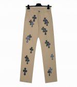 高端款号X020 Chrome Hearts 克罗心迷彩棋盘马毛十字贴皮牛仔裤！ Chrome Hearts向来是探索时尚极致的先锋，这款新品更是将这一理念贯彻