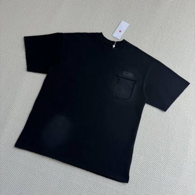顶级版本 Mm6做旧口袋短袖 Maison Margiela Mm6 马吉拉25Ss做旧磨破破坏工业风口袋情侣圆领短袖T恤 原版一致 采用32支紧密双纱260G