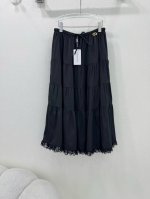 P220Dio*25春夏新款超大摆半裙，腰头抽绳松紧腰 金属Cd Logo装饰 橡筋拼接褶皱高腰下摆蕾丝边长款塔A字半身裙 上身超级遮肉显瘦 巨好搭配的一系列单