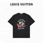 本地自取170 louis Vuitton路易威登海螺系列印花标识装饰短袖 面料手感丝滑柔软，透气亲肤性极佳，着身无比的舒适，整体质感相当之高 衣身胸前标志性徽
