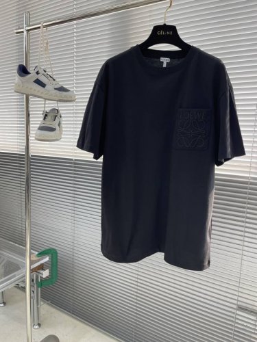 loew 25Ss新款口袋刺绣T恤衫 口袋Loewe绣花工艺 ，重磅面料 ，三标齐全 面料匀均细致柔软 ，穿着舒度适高，轻松打造夏日潮酷感 男女同款 码数:S