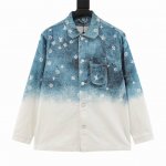 款号Y578 Louis Vutton路易威登 星空渲染老花牛仔衬衫夹克外套 工装衬衫采用丹宁布塑造宽松版型，再以手工喷绘为 图案渲染别致的模糊效果，宣告 春夏