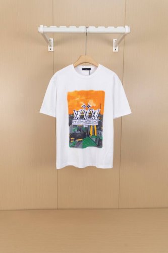 挂拍图 顶级版本-款号X43 Louis Vuitton 路易威登 黄昏屋顶印花圆领短袖 T恤 三标齐全 采用高克重纯棉面料！ 数码直喷工艺烫钻工艺， 手感非常