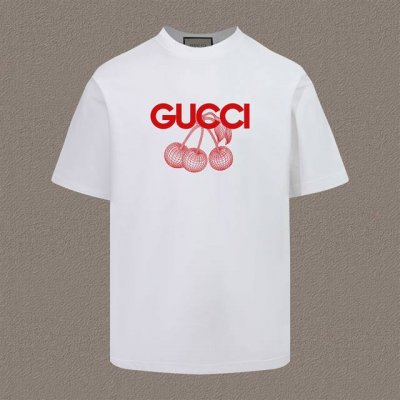Gucci 古驰 2025Ss 春夏新品 原版面料 官方同款 短袖T恤 定制280 克同缸染面料 手感舒适 春夏最新砖柜同步 时尚又个性 超级百搭 男女同款 人