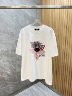 P180Fendi 芬迪 2025年春夏新品上新 三标齐全 纯棉圆领短袖T恤 好货不用过多介绍 看细节 专柜码数：S-Xxxl 175 140建议L
