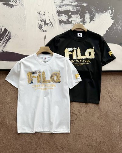 斐乐 Fila 2025年夏新款短袖T恤 官网同款 男女同款 双面液氨面料升级，采用日本液氨丝光工艺双面处理 液氨技术能使棉纤维膨胀后收缩，比普通丝光面料 能提