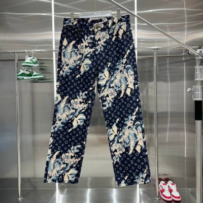 lv &路易威登 Louis Vuitton 草间祢生 Logo牛仔裤 最新品，原单狠货，水洗休闲牛仔裤，进口原版水洗弹力面料，舒适有弹性，原版五金辅料装饰Lo