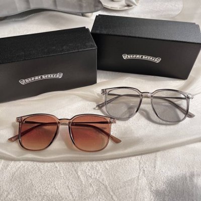 克罗心Chrome Hearts 2025Ss新款十字架&宝剑框偏光太阳镜 被问爆的克罗心偏光太阳镜，帅到没朋友！ 还在为挑不到合适的太阳镜而烦恼？克罗心偏光太