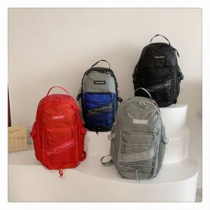 xy潮包上新，P80 款号：2437款 常青款 产品名称：Supreme 23Fw Backpack Bag 3M反光双肩包、 防水旅行背包 、学生书包 尺 寸